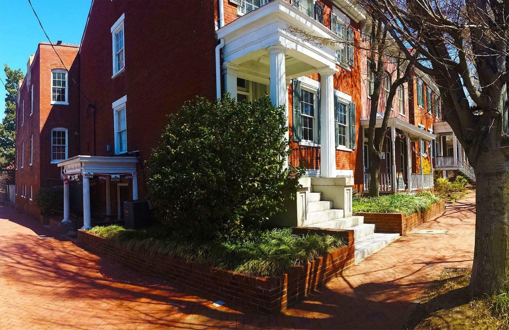 Inn At Patrick Henry'S Richmond Exterior photo